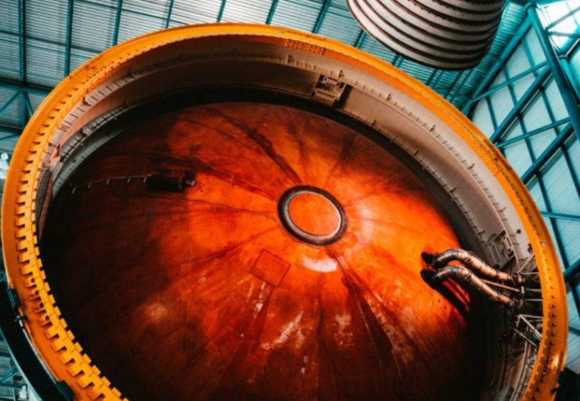 process-building-space-rocket-engine-640x554@2x