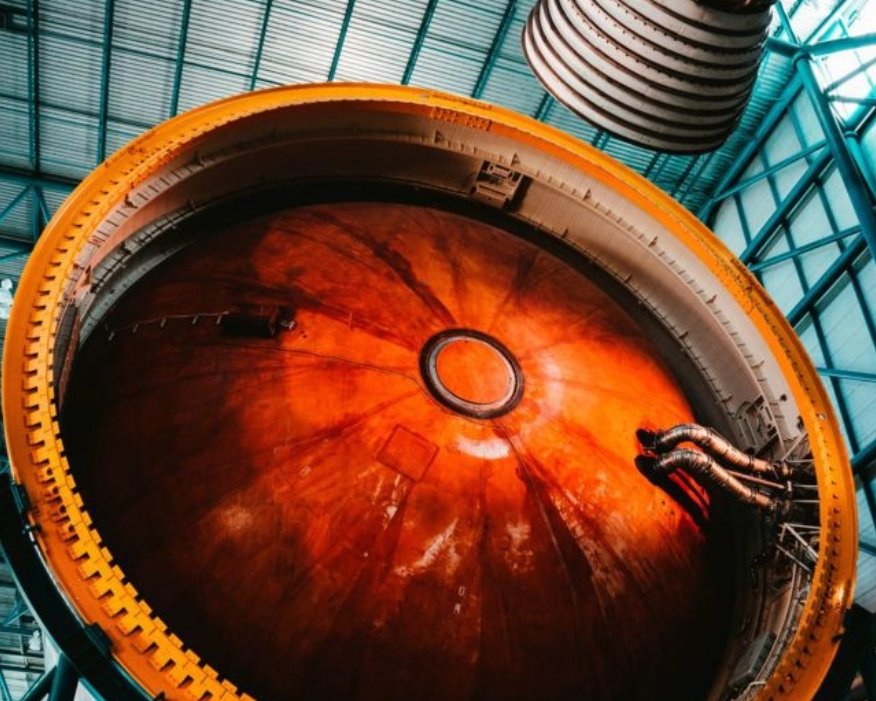 process-building-space-rocket-engine-640x554@2x